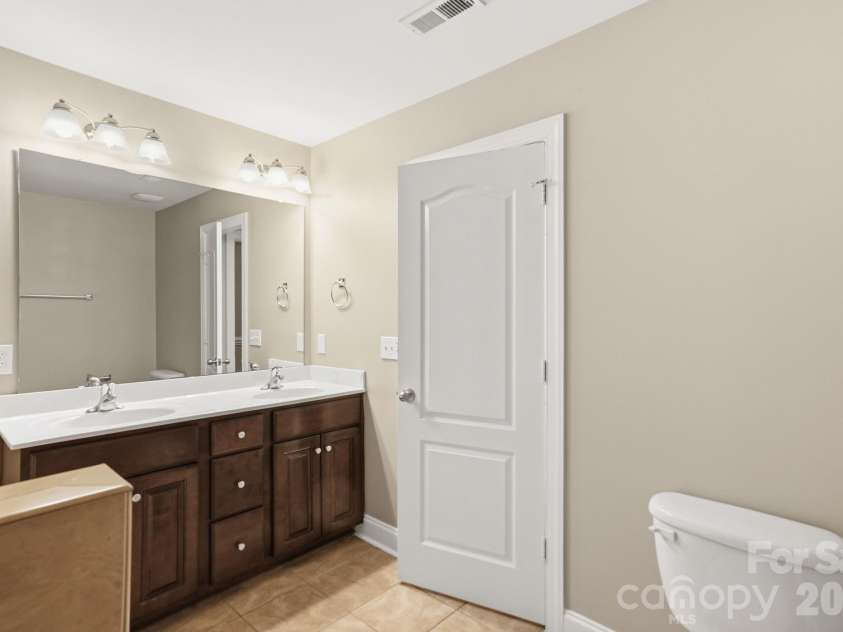 13062 Windy Lea Lane, Huntersville, NC 28078.  MLS# CAR4356532, YatesRealty ID 12221. 