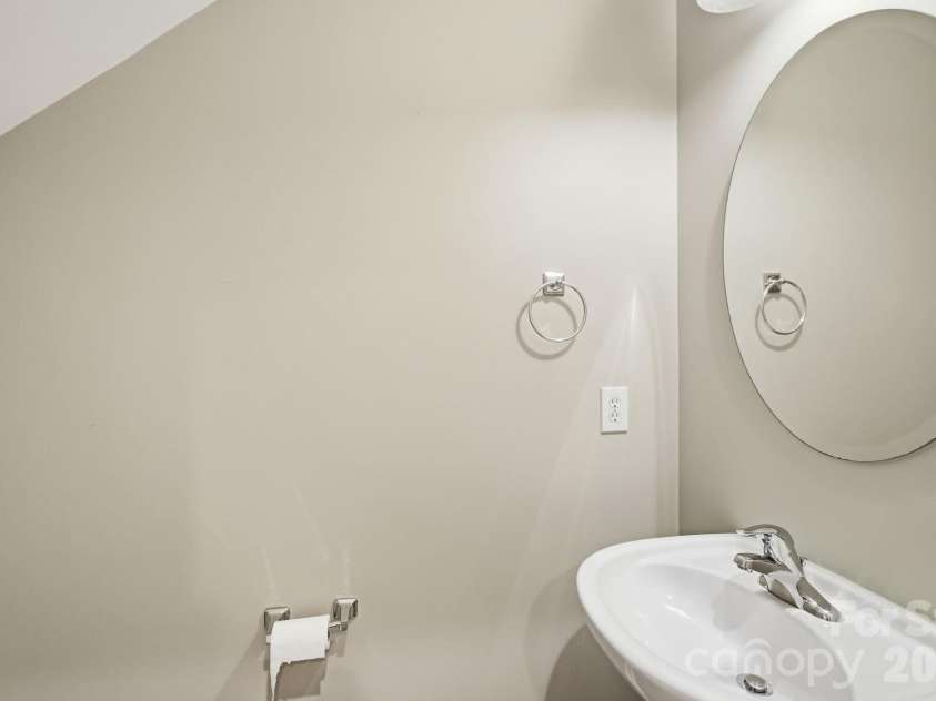 13062 Windy Lea Lane, Huntersville, NC 28078.  MLS# CAR4356532, YatesRealty ID 12221. 