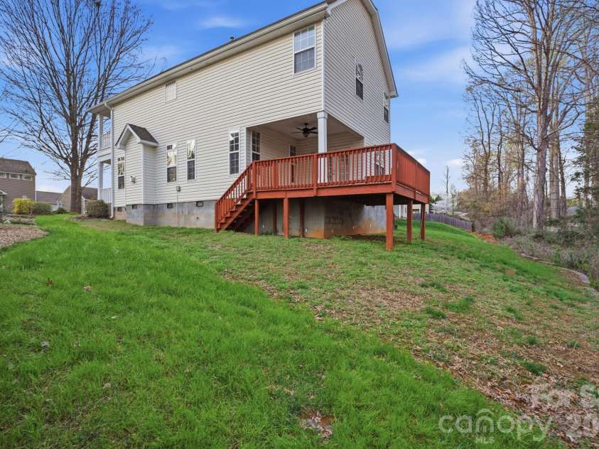 13062 Windy Lea Lane, Huntersville, NC 28078.  MLS# CAR4356532, YatesRealty ID 12221. 
