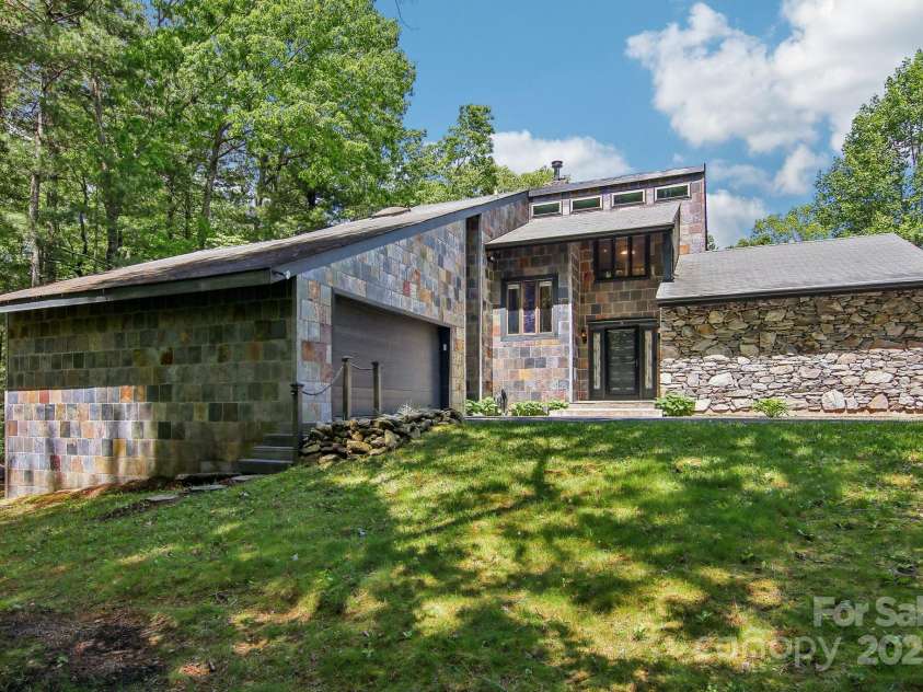50 Whiskey Creek Road, Hendersonville, NC 28739.  MLS# CAR4257295, YatesRealty ID 12221. 