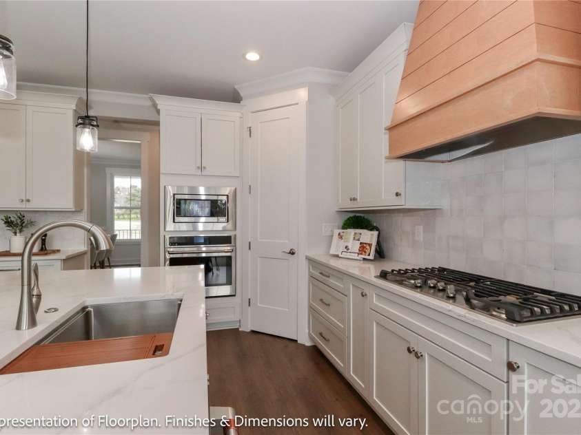 4271 Candlewood Drive, Sherrills Ford, NC 28673.  MLS# CAR4200729, YatesRealty ID 12222. 