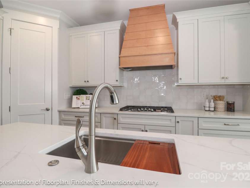 4271 Candlewood Drive, Sherrills Ford, NC 28673.  MLS# CAR4200729, YatesRealty ID 12222. 