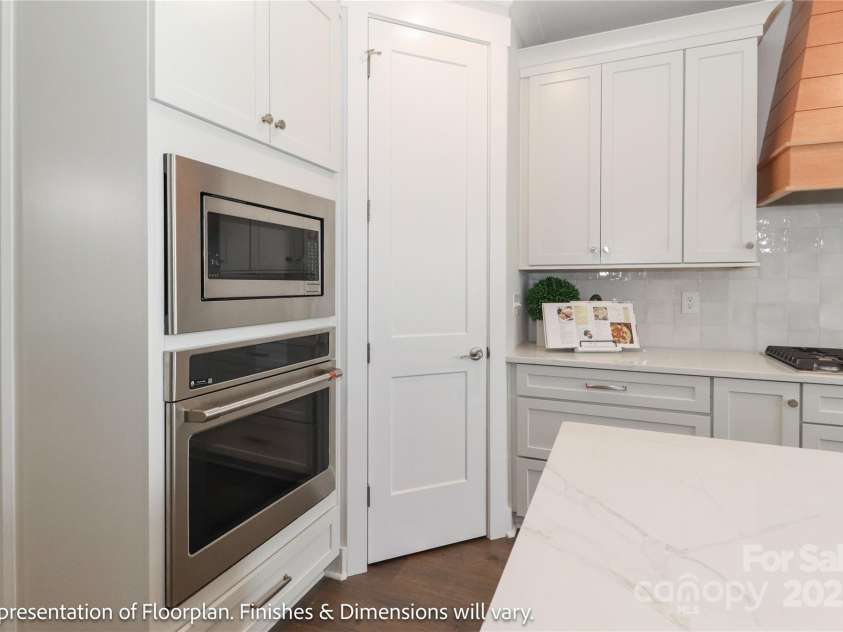 4271 Candlewood Drive, Sherrills Ford, NC 28673.  MLS# CAR4200729, YatesRealty ID 12222. 