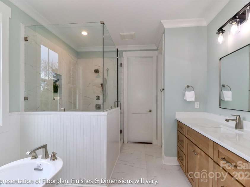 4271 Candlewood Drive, Sherrills Ford, NC 28673.  MLS# CAR4200729, YatesRealty ID 12222. 