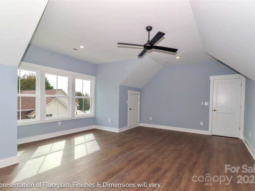 4271 Candlewood Drive, Sherrills Ford, NC 28673.  MLS# CAR4200729, YatesRealty ID 12222. 