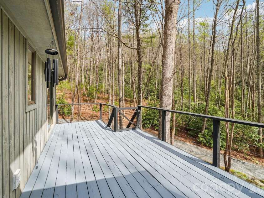 1115 Kilpatrick Road, Hendersonville, NC 28739.  MLS# CAR4368612, YatesRealty ID 12223. 