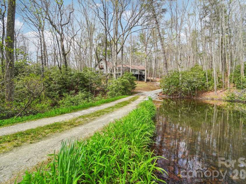 1115 Kilpatrick Road, Hendersonville, NC 28739.  MLS# CAR4368612, YatesRealty ID 12223. 