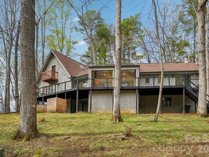 1115 Kilpatrick Road, Hendersonville, NC 28739.  MLS# CAR4368612, YatesRealty ID 12223. 