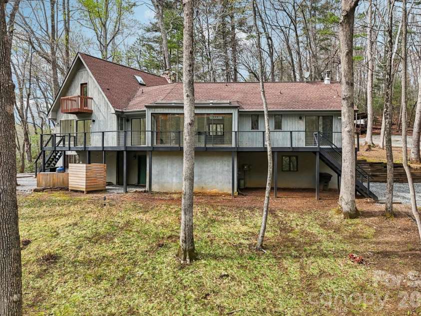 1115 Kilpatrick Road, Hendersonville, NC 28739.  MLS# CAR4368612, YatesRealty ID 12223. 