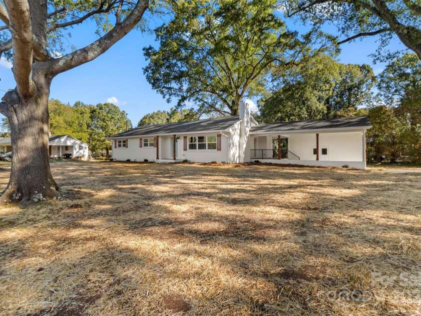 3503 Linwood Road, Gastonia, NC 28052.  MLS# CAR4192661, YatesRealty ID 12224. 