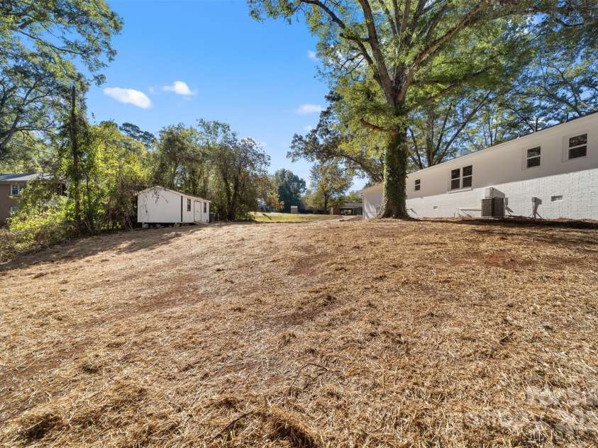 3503 Linwood Road, Gastonia, NC 28052.  MLS# CAR4192661, YatesRealty ID 12224. 