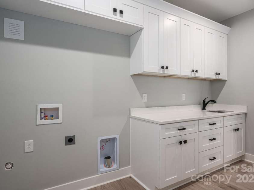 2313 Ivey Church Road, Maiden, NC 28650.  MLS# CAR4255573, YatesRealty ID 12225. 