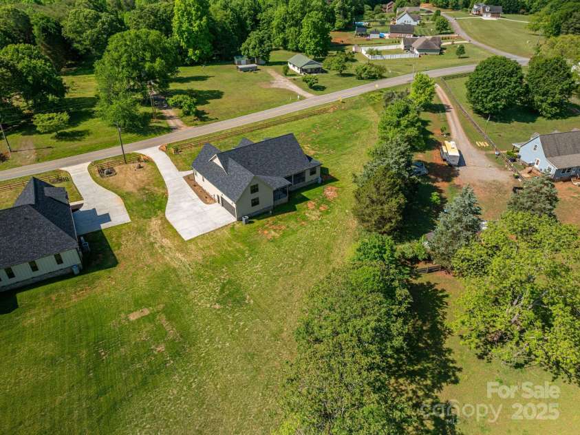 2313 Ivey Church Road, Maiden, NC 28650.  MLS# CAR4255573, YatesRealty ID 12225. 