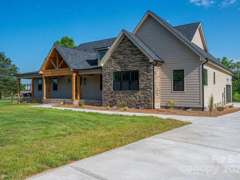 2313 Ivey Church Road, Maiden, NC 28650.  MLS# CAR4255573, YatesRealty ID 12225. 