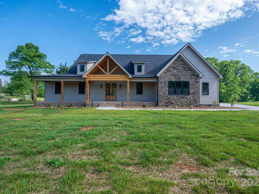 2313 Ivey Church Road, Maiden, NC 28650.  MLS# CAR4255573, YatesRealty ID 12225. 