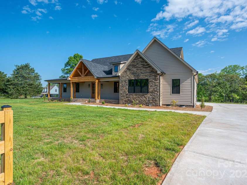 2313 Ivey Church Road, Maiden, NC 28650.  MLS# CAR4255573, YatesRealty ID 12225. 