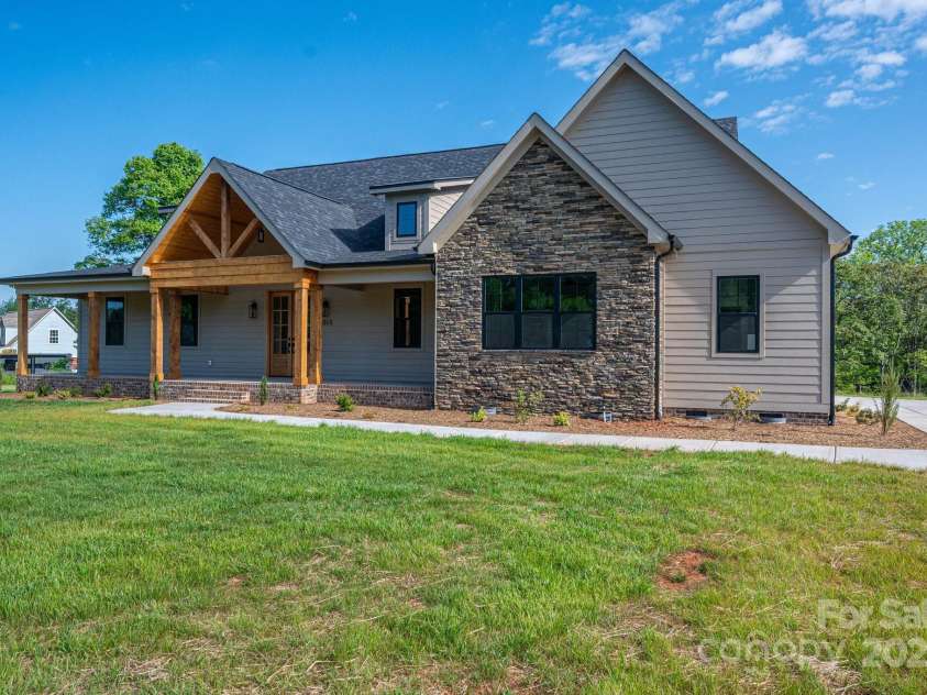 2313 Ivey Church Road, Maiden, NC 28650.  MLS# CAR4255573, YatesRealty ID 12225. 