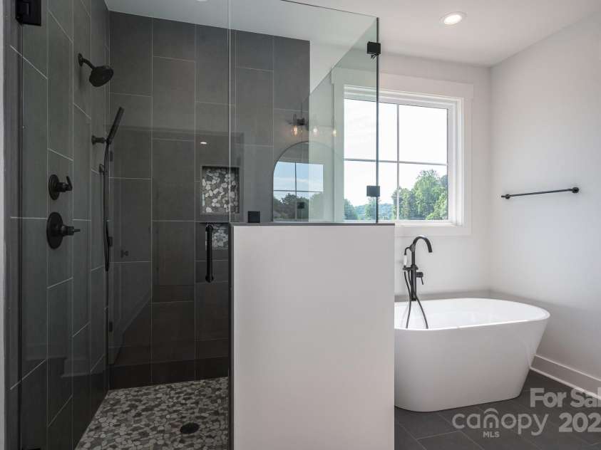 2313 Ivey Church Road, Maiden, NC 28650.  MLS# CAR4255573, YatesRealty ID 12225. Primary Bath