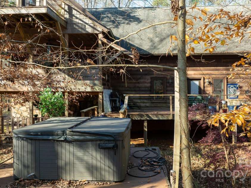 633 Weston Acres Road, Fort Lawn, SC 29714.  MLS# CAR4206008, YatesRealty ID 12227. 