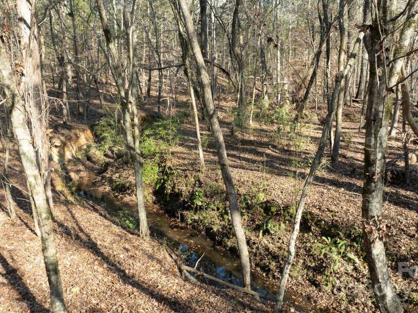 633 Weston Acres Road, Fort Lawn, SC 29714.  MLS# CAR4206008, YatesRealty ID 12227. 