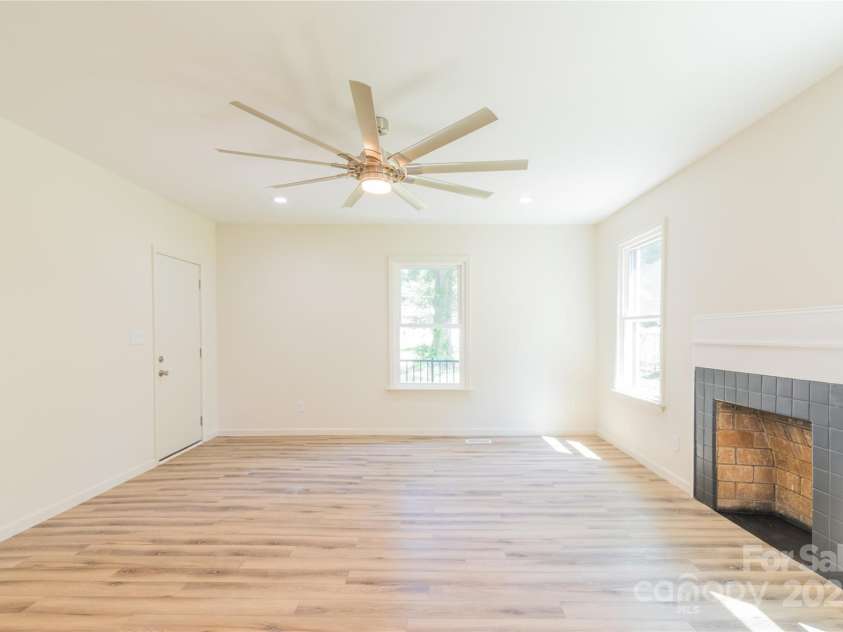 506 Marion Street, Shelby, NC 28150.  MLS# CAR4305577, YatesRealty ID 12228. 