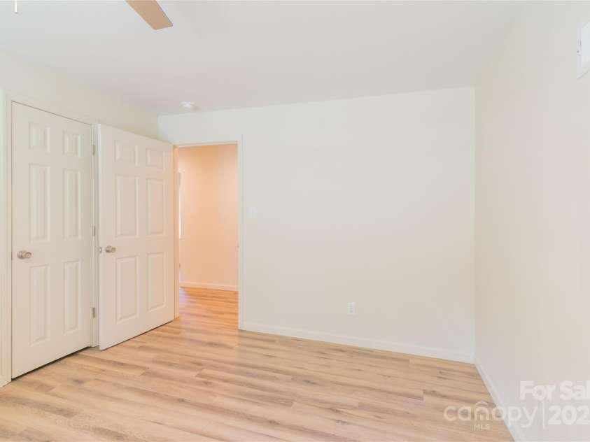 506 Marion Street, Shelby, NC 28150.  MLS# CAR4305577, YatesRealty ID 12228. 