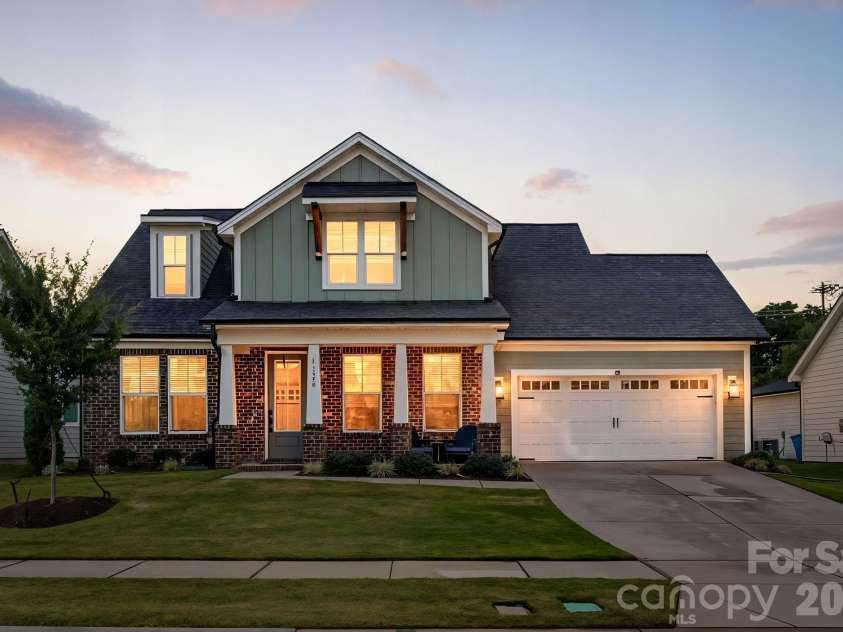 13630 Tranquil Day Drive, Matthews, NC 28105.  MLS# CAR4361521, YatesRealty ID 12229. 