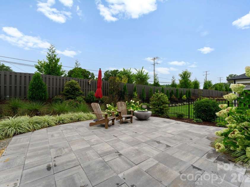 13630 Tranquil Day Drive, Matthews, NC 28105.  MLS# CAR4361521, YatesRealty ID 12229. 