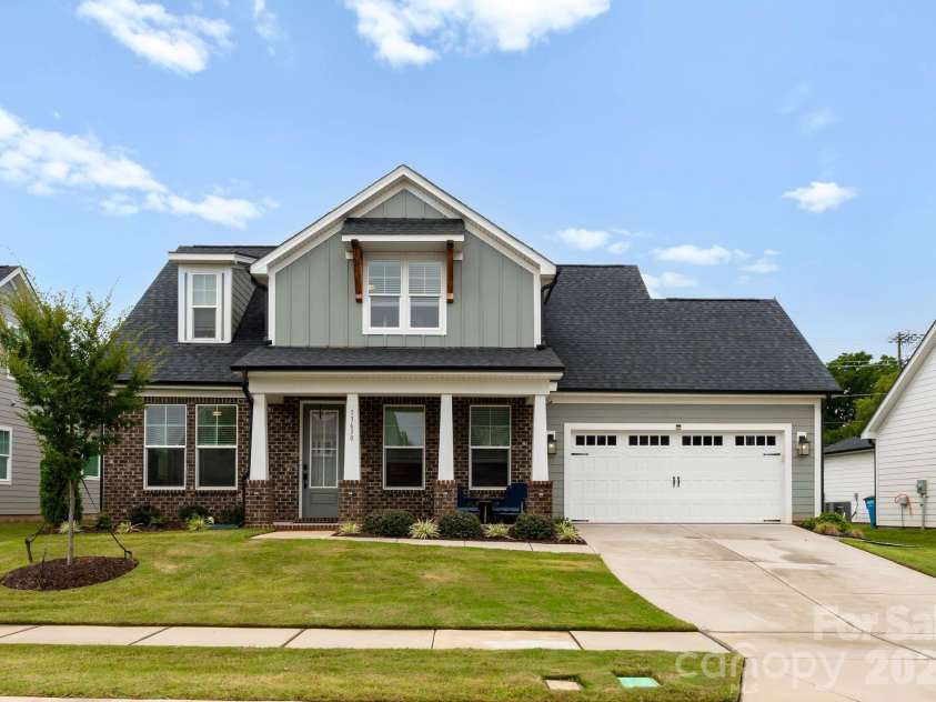 13630 Tranquil Day Drive, Matthews, NC 28105.  MLS# CAR4361521, YatesRealty ID 12229. 