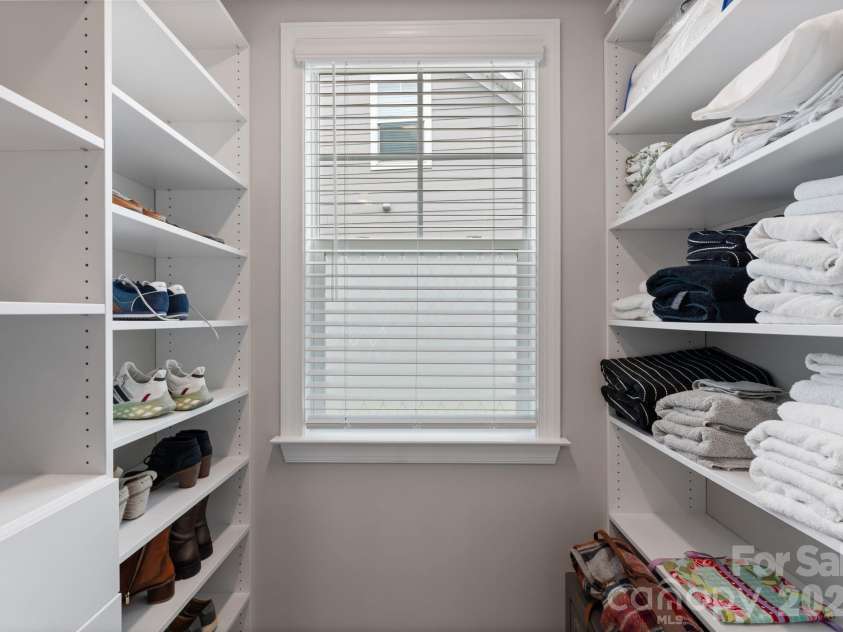 13630 Tranquil Day Drive, Matthews, NC 28105.  MLS# CAR4361521, YatesRealty ID 12229. Primary Closet