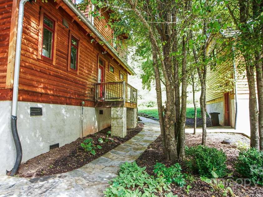 1048 River Road, Sylva, NC 28779.  MLS# CAR4321183, YatesRealty ID 12230. 