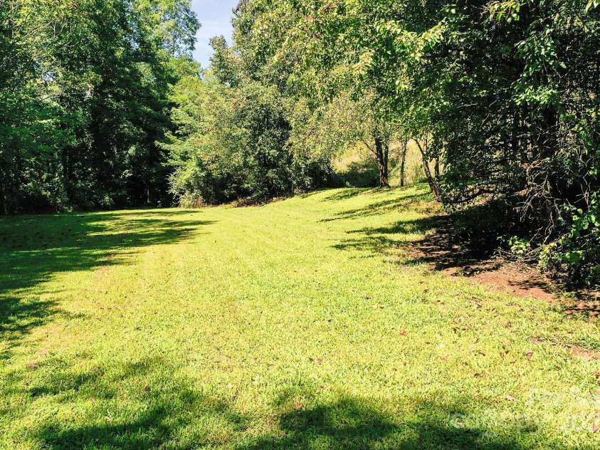 1048 River Road, Sylva, NC 28779.  MLS# CAR4321183, YatesRealty ID 12230. 