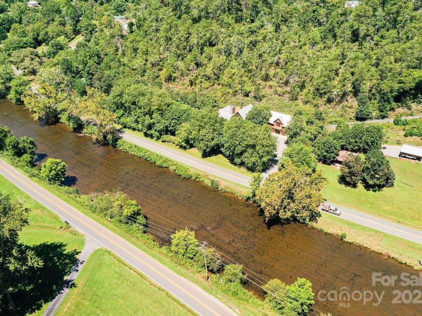 1048 River Road, Sylva, NC 28779.  MLS# CAR4321183, YatesRealty ID 12230. 