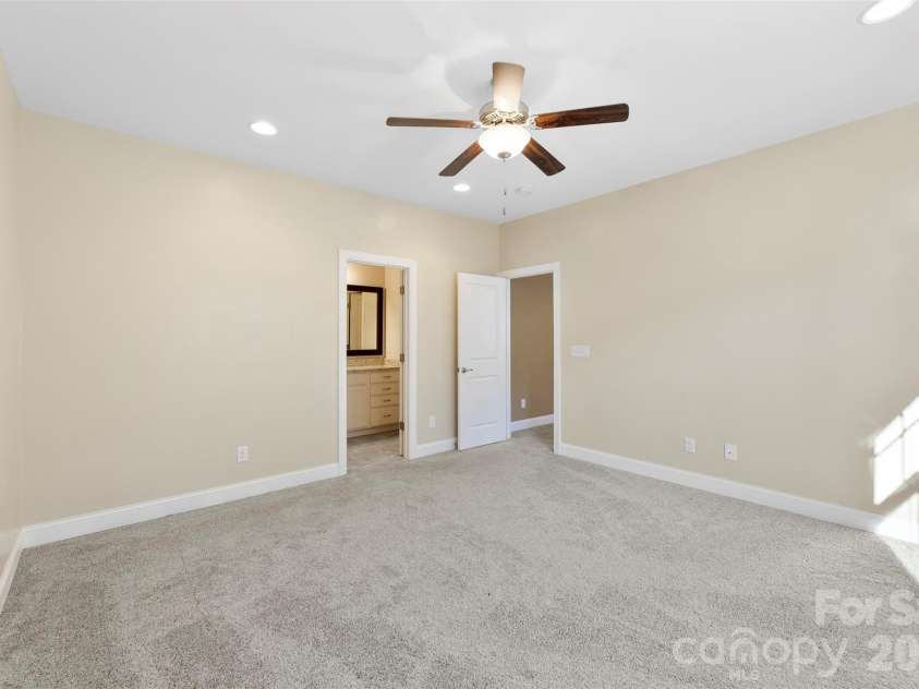 6065 Chimney Bluff Road, Lancaster, SC 29720.  MLS# CAR4334655, YatesRealty ID 12232. 