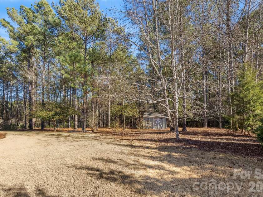 6065 Chimney Bluff Road, Lancaster, SC 29720.  MLS# CAR4334655, YatesRealty ID 12232. 