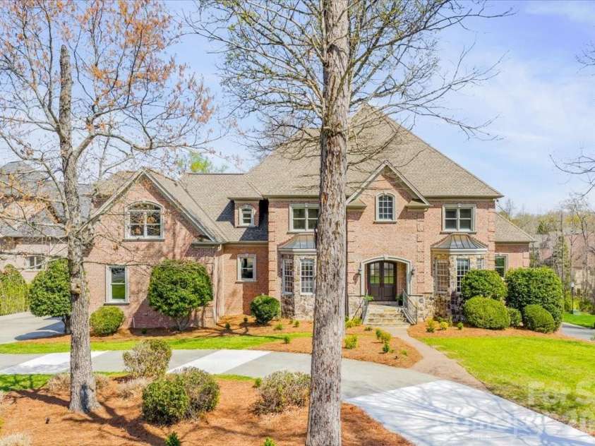 1900 Funny Cide Drive, Waxhaw, NC 28173.  MLS# CAR4360156, YatesRealty ID 12233. 