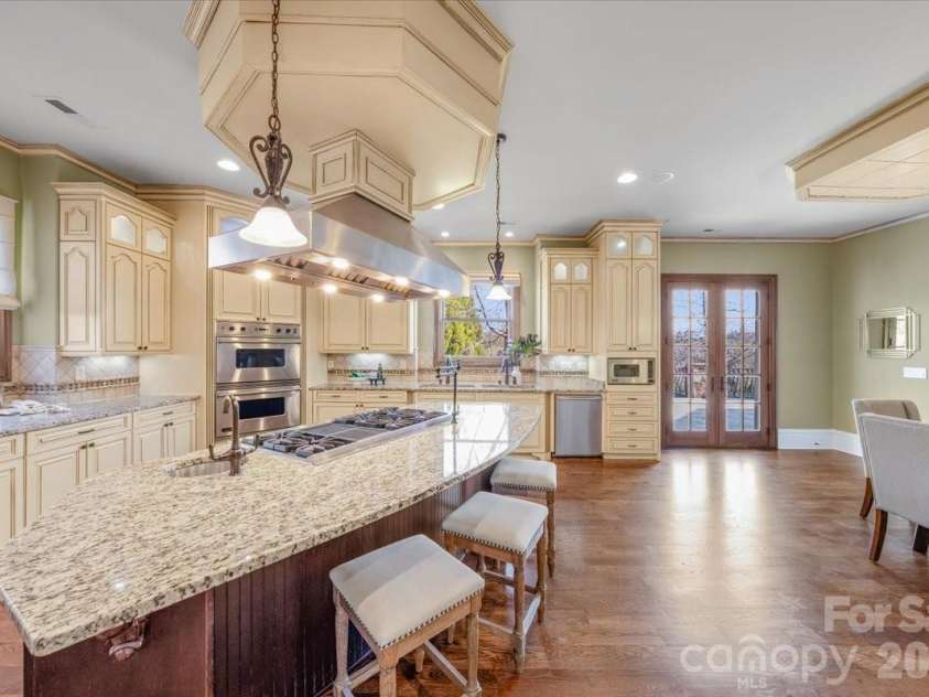 1900 Funny Cide Drive, Waxhaw, NC 28173.  MLS# CAR4360156, YatesRealty ID 12233. 