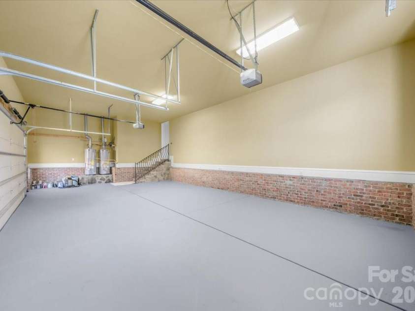 1900 Funny Cide Drive, Waxhaw, NC 28173.  MLS# CAR4360156, YatesRealty ID 12233. 