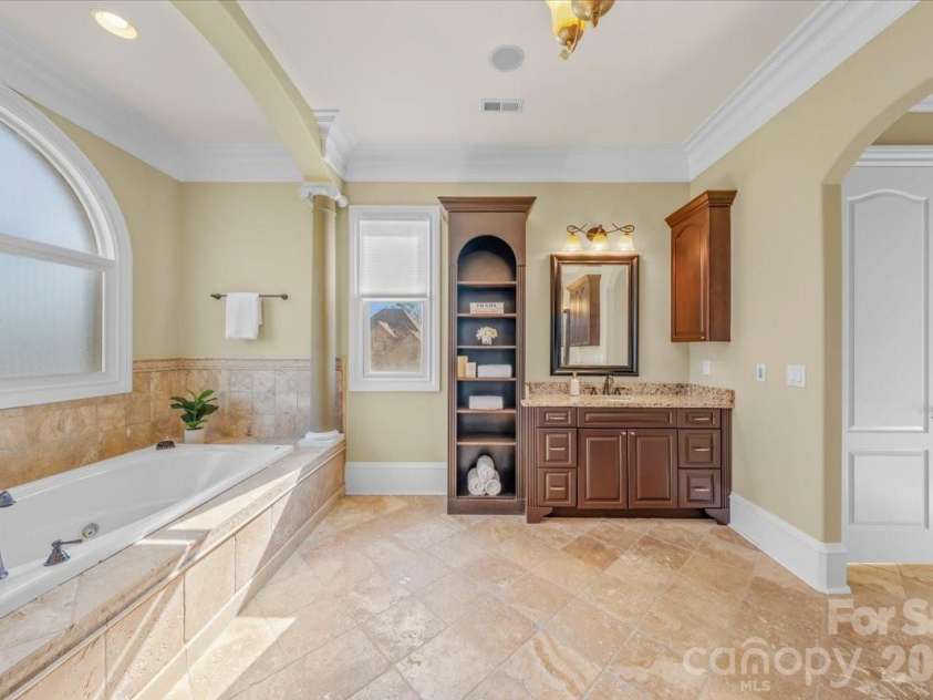 1900 Funny Cide Drive, Waxhaw, NC 28173.  MLS# CAR4360156, YatesRealty ID 12233. 