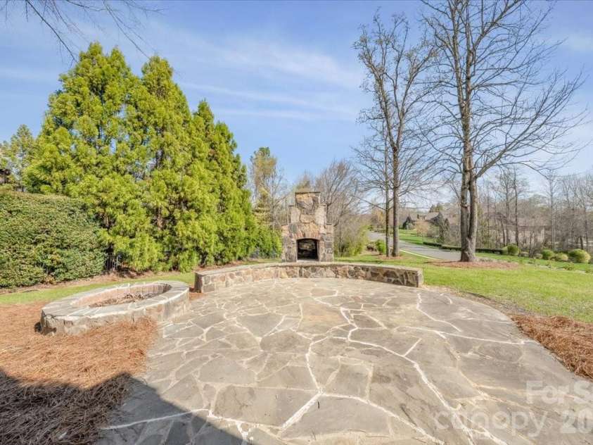 1900 Funny Cide Drive, Waxhaw, NC 28173.  MLS# CAR4360156, YatesRealty ID 12233. 