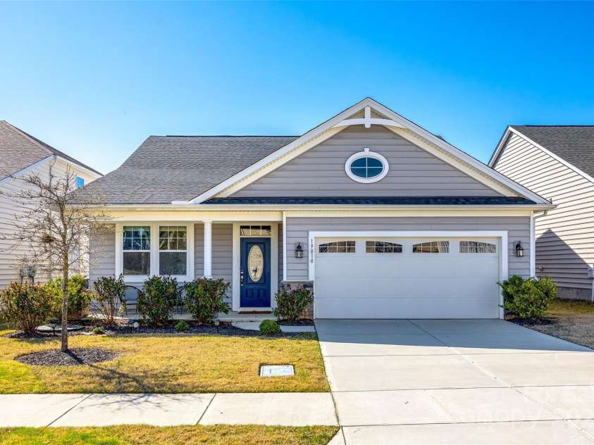 19010 Hawk Haven Lane, Charlotte, NC 28278.  MLS# CAR4244442, YatesRealty ID 12233. 