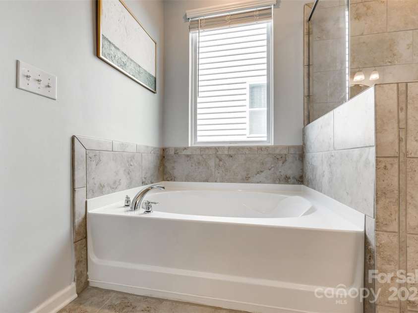 19010 Hawk Haven Lane, Charlotte, NC 28278.  MLS# CAR4244442, YatesRealty ID 12233. 