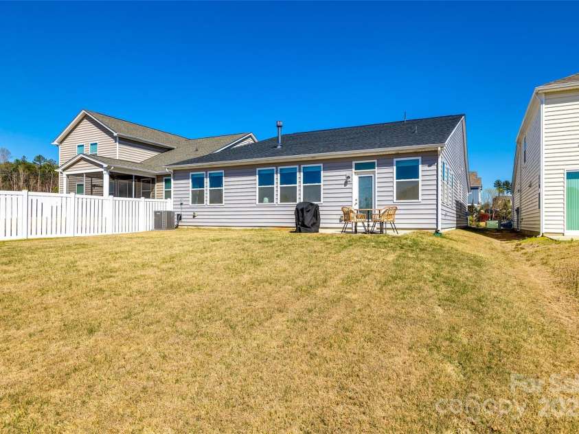 19010 Hawk Haven Lane, Charlotte, NC 28278.  MLS# CAR4244442, YatesRealty ID 12233. 