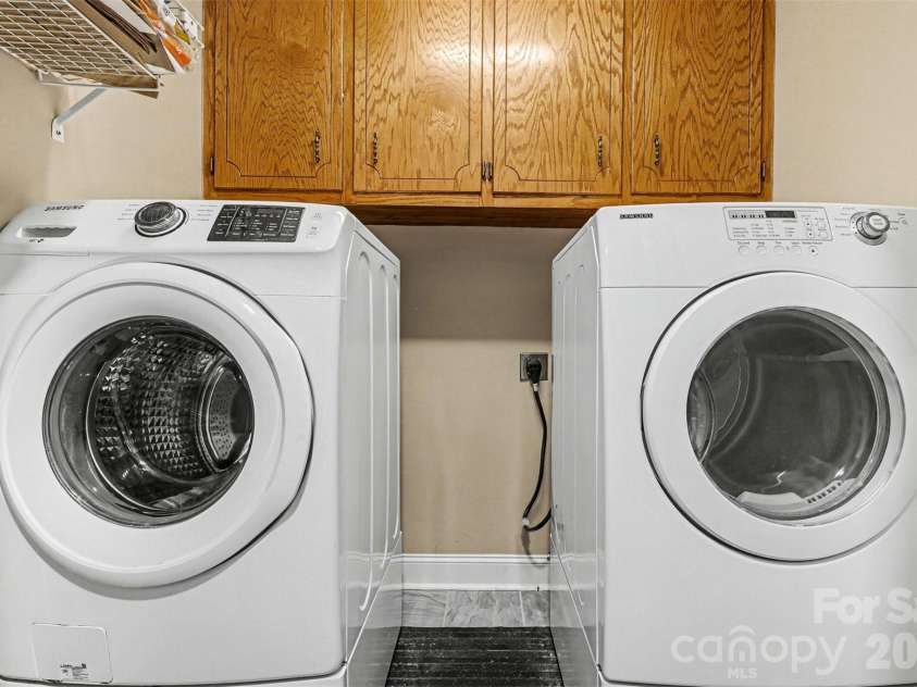 2199 Coddle Creek Highway, Mooresville, NC 28115.  MLS# CAR4359569, YatesRealty ID 12235. Laundry Room