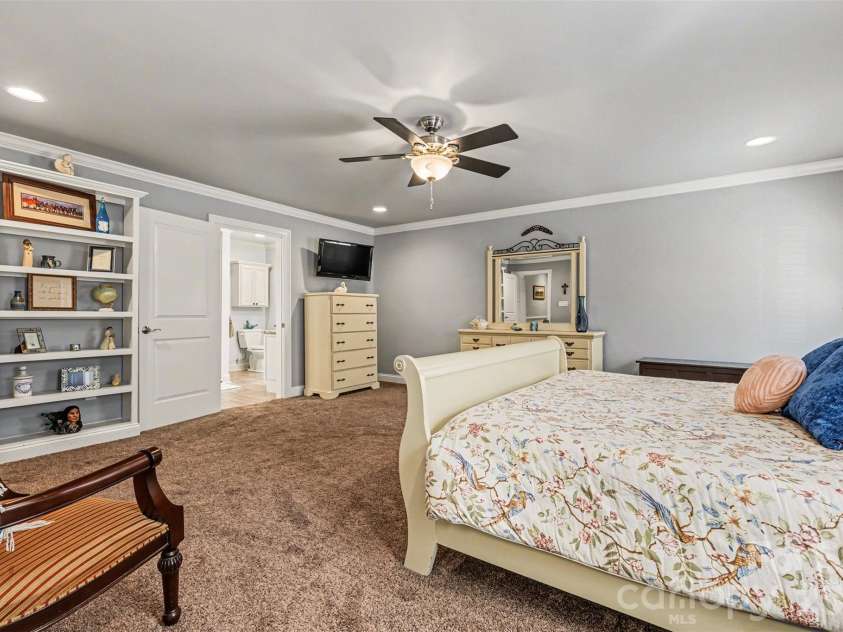 2199 Coddle Creek Highway, Mooresville, NC 28115.  MLS# CAR4359569, YatesRealty ID 12235. Primary Bedroom