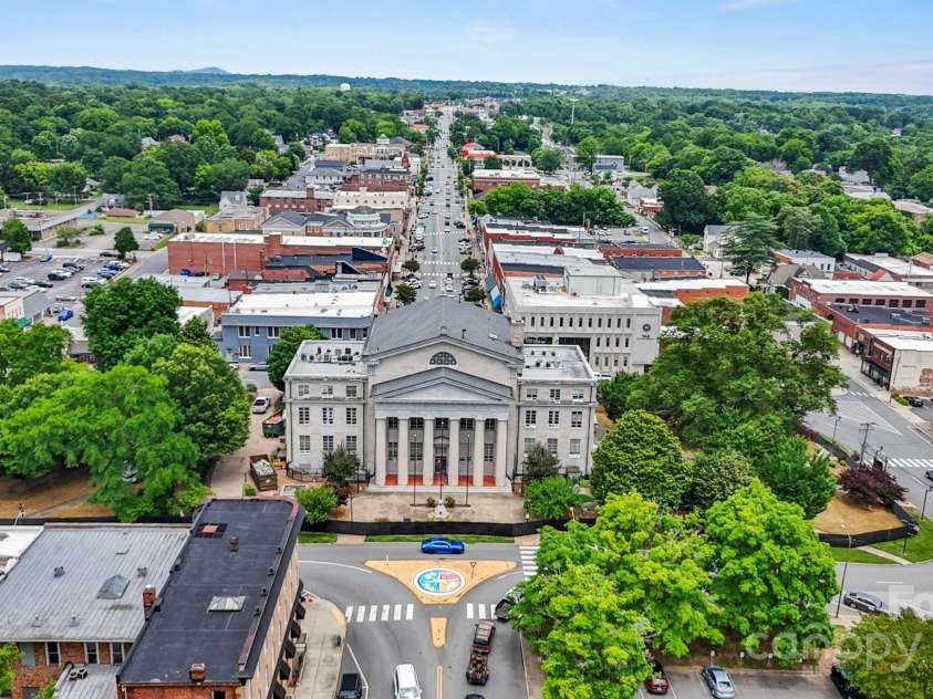 829 Hallman Branch Lane, Lincolnton, NC 28092.  MLS# CAR4254505, YatesRealty ID 12236. Lincolnton, NC