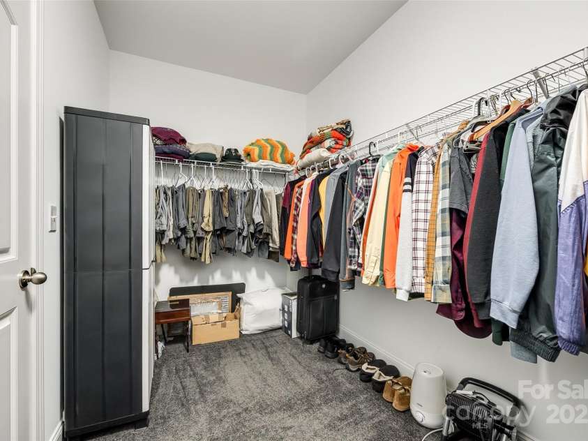 1129 Black Walnut Road, Clover, SC 29710.  MLS# CAR4243457, YatesRealty ID 12238. Large primary walk-in closet