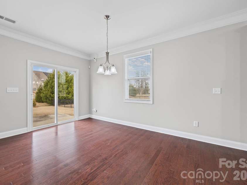 1129 Black Walnut Road, Clover, SC 29710.  MLS# CAR4334116, YatesRealty ID 12238. Breakfast area