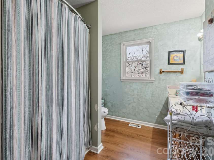 2090 Zacks Fork Road, Lenoir, NC 28645.  MLS# CAR4369438, YatesRealty ID 12239. 