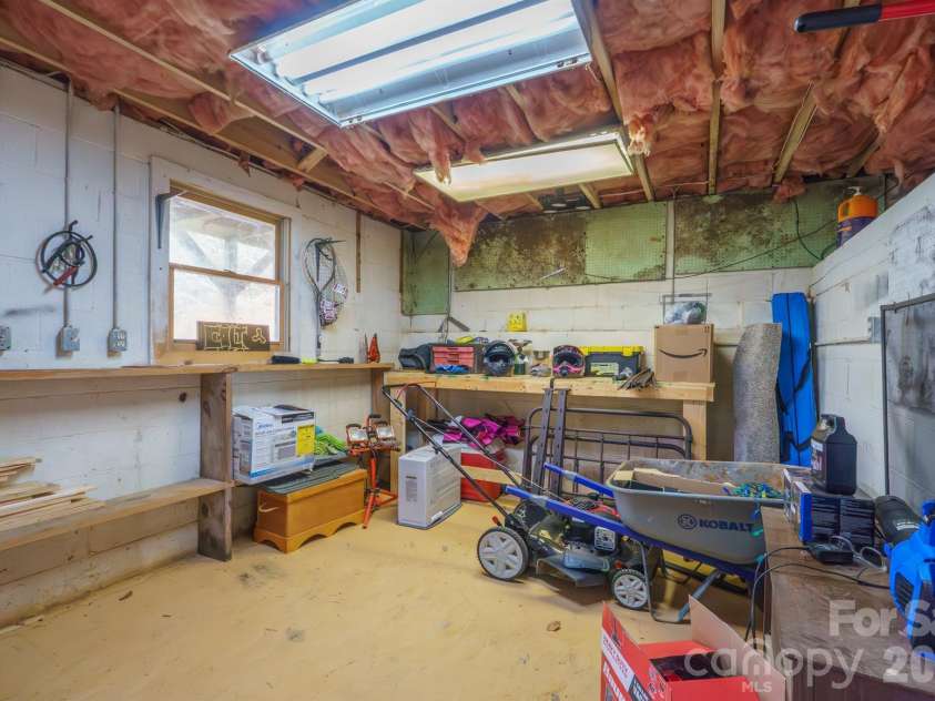 2090 Zacks Fork Road, Lenoir, NC 28645.  MLS# CAR4369438, YatesRealty ID 12239. 